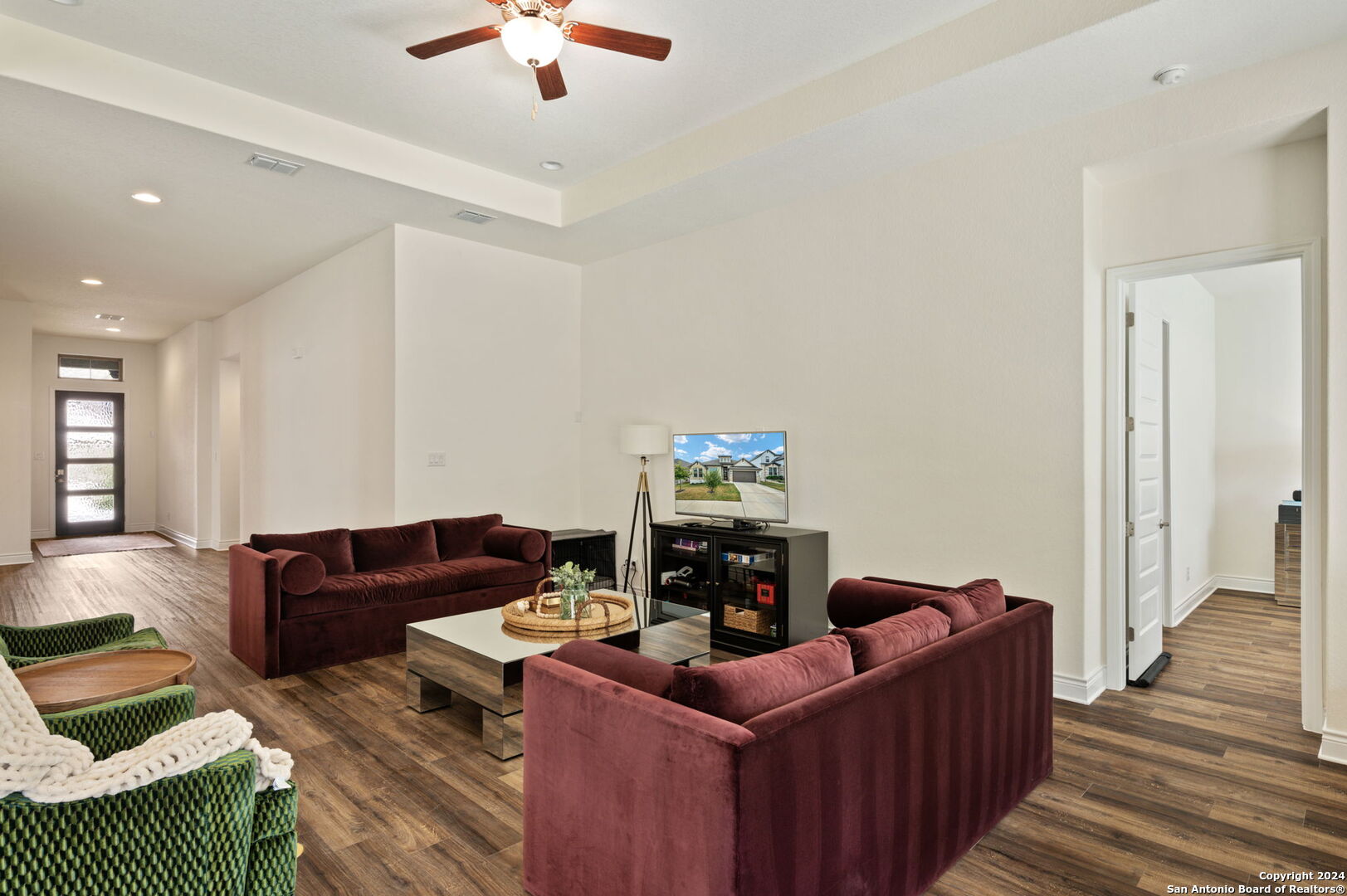 9036 Raven Pointe