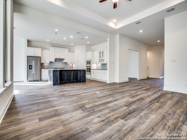 9036 Raven Pointe