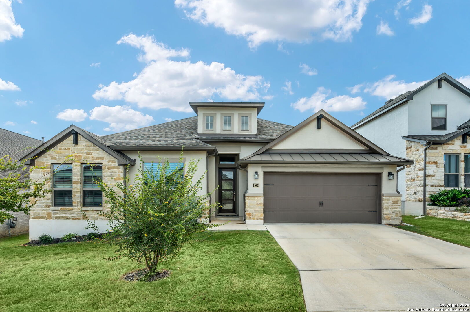 9036 Raven Pointe
