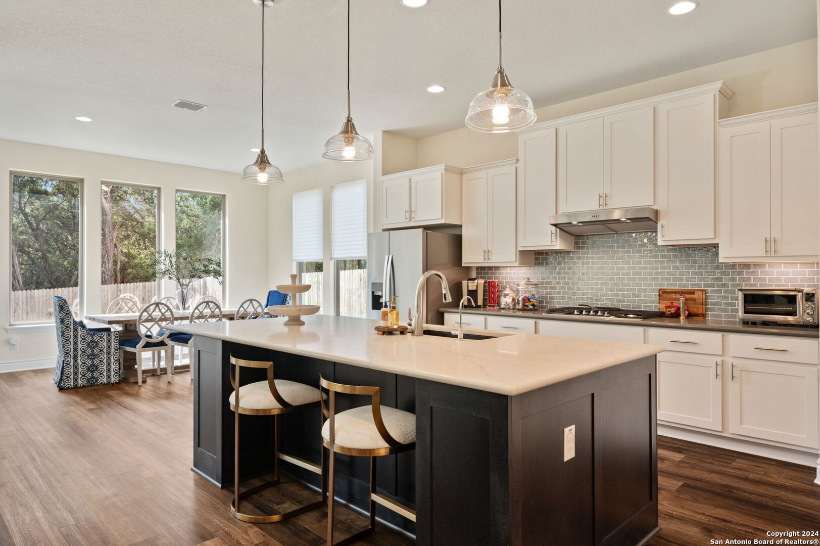 9036 Raven Pointe