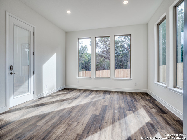 9036 Raven Pointe