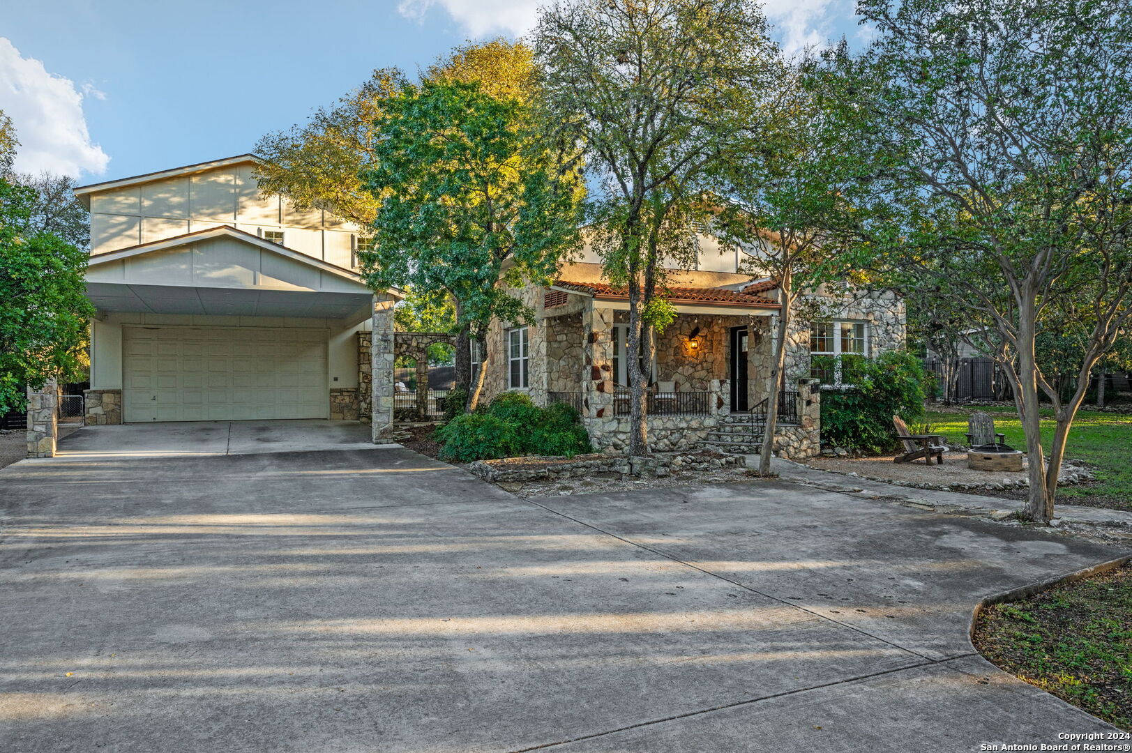 10234 DREAMLAND DR