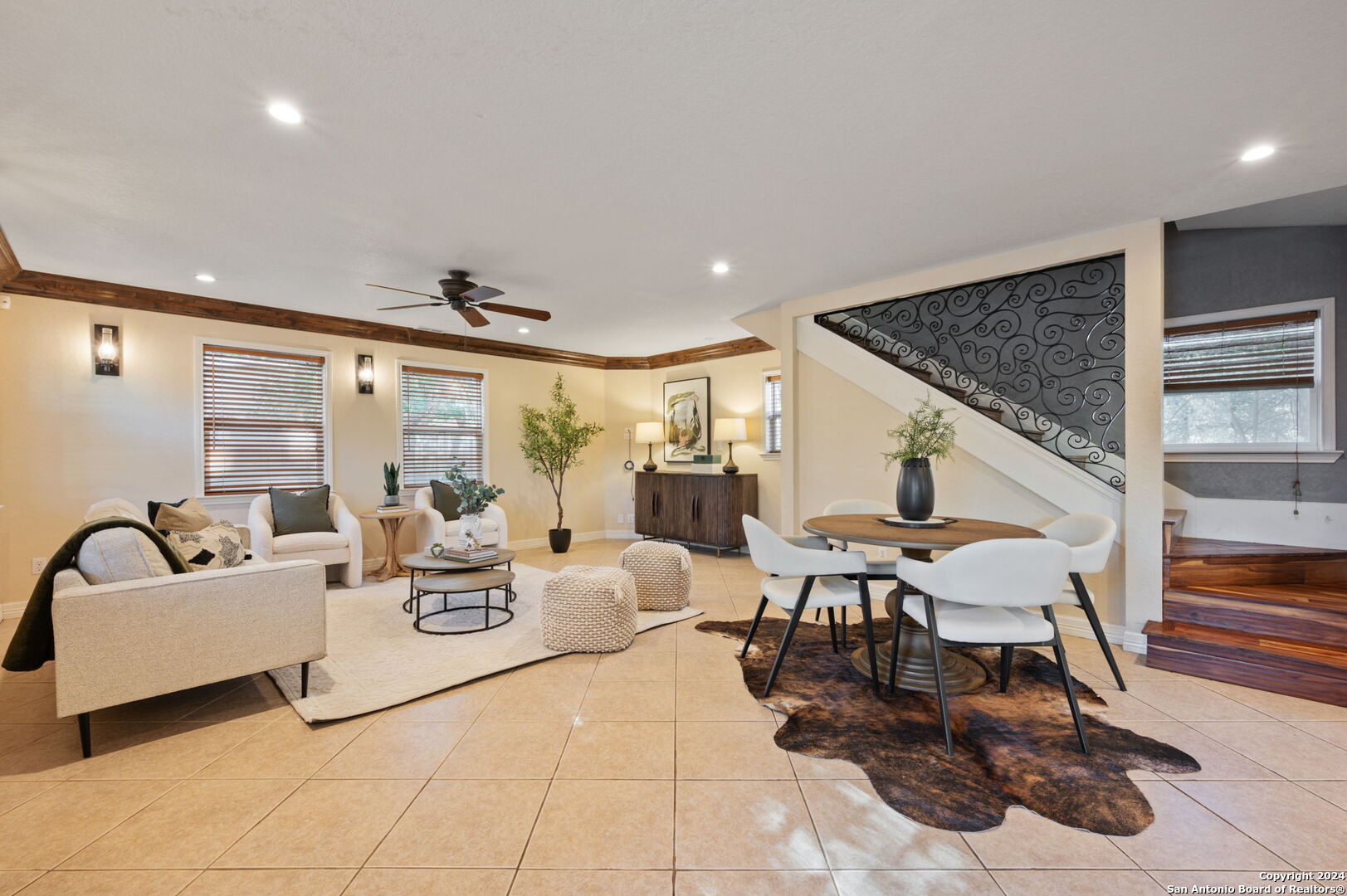 10234 DREAMLAND DR