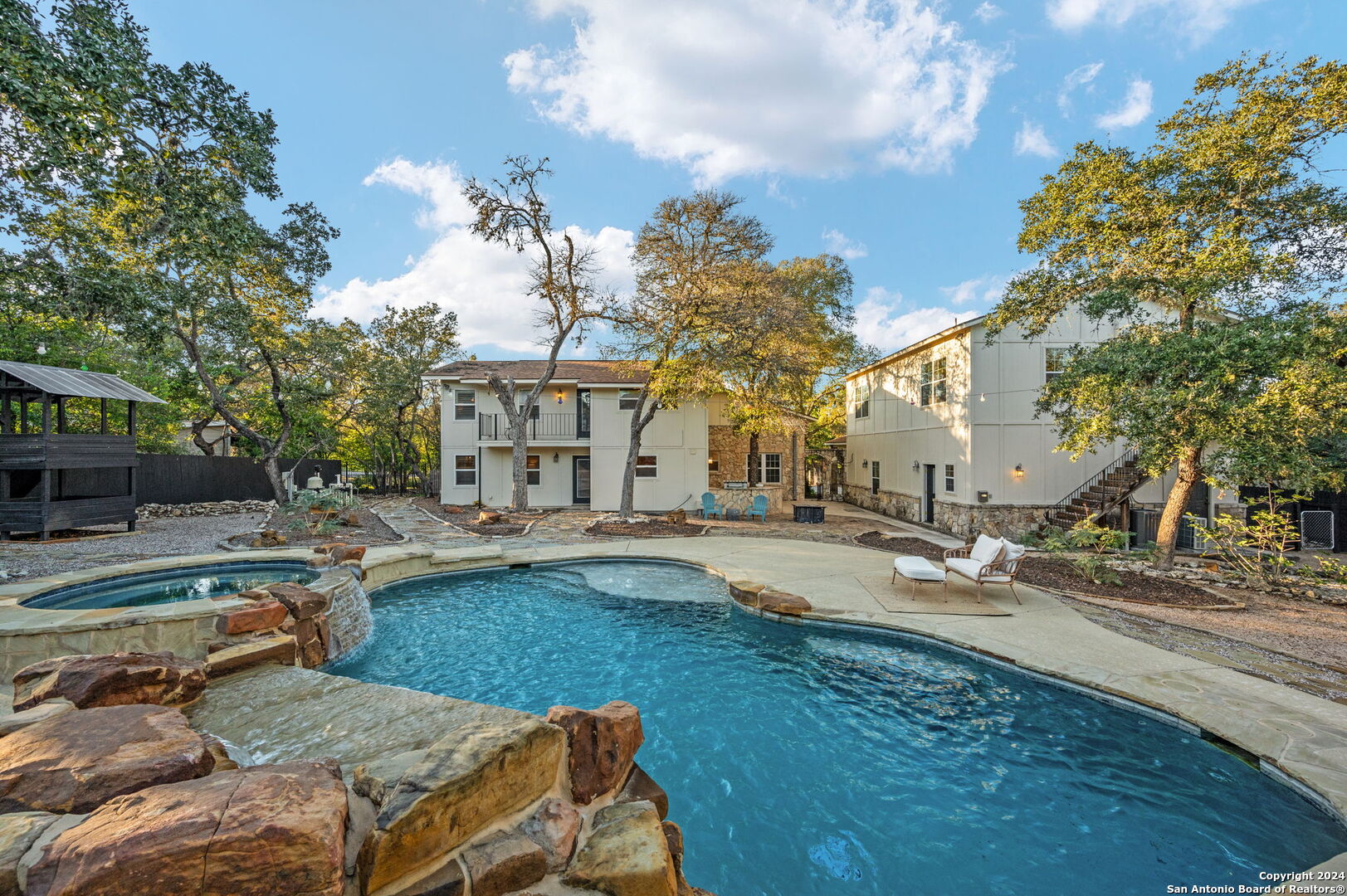 10234 DREAMLAND DR