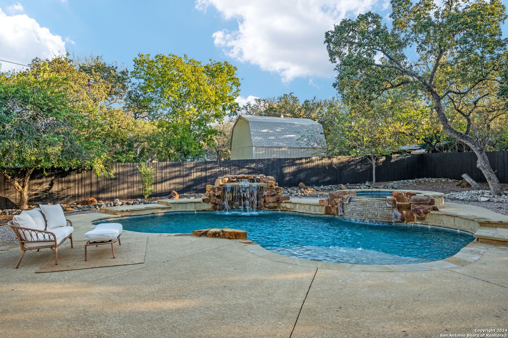 10234 DREAMLAND DR