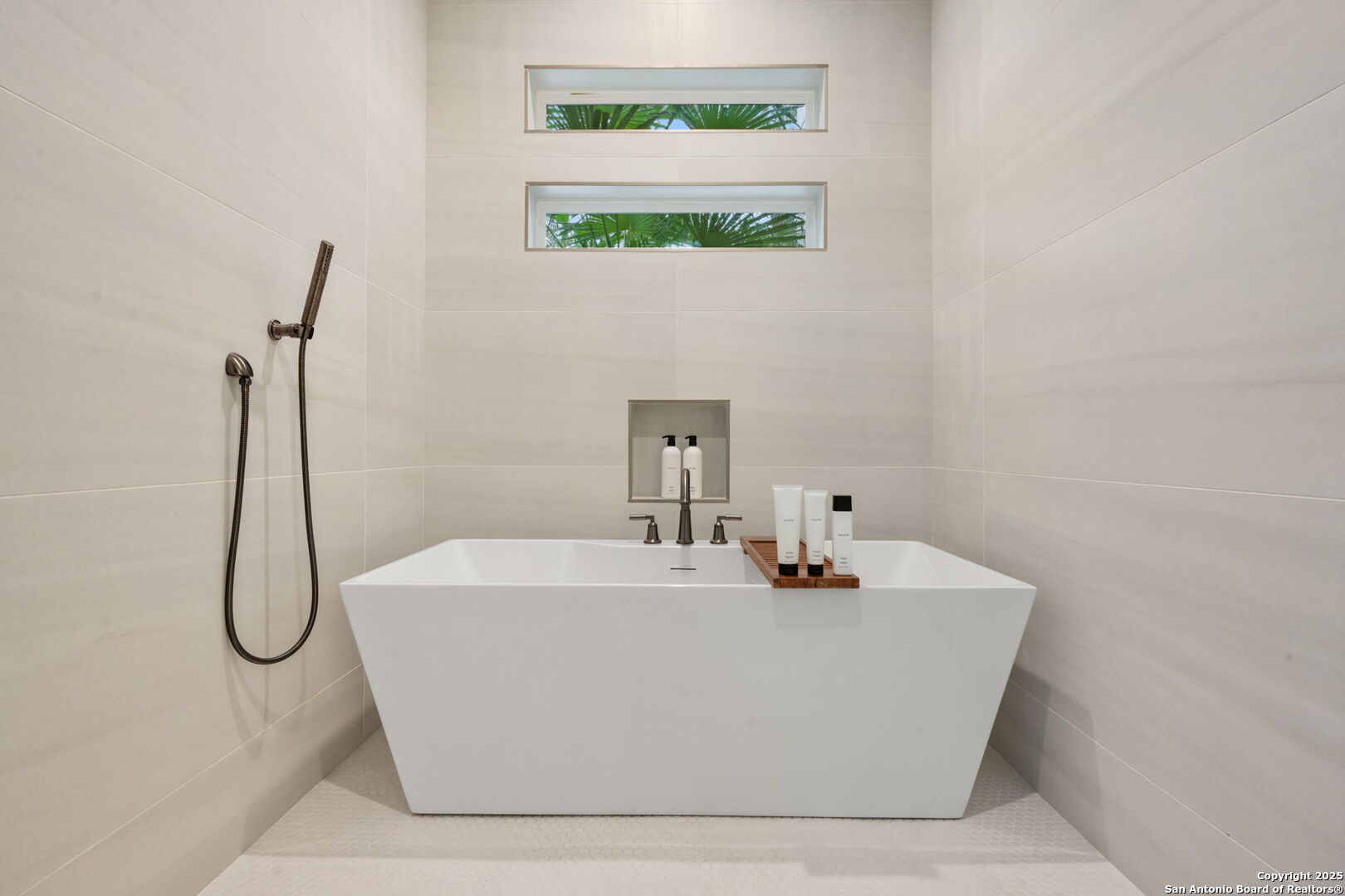 966 Belle Oaks Blvd.
