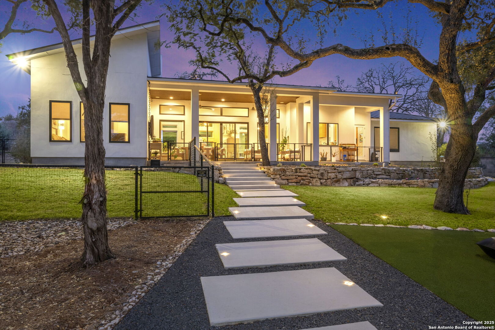 966 Belle Oaks Blvd.