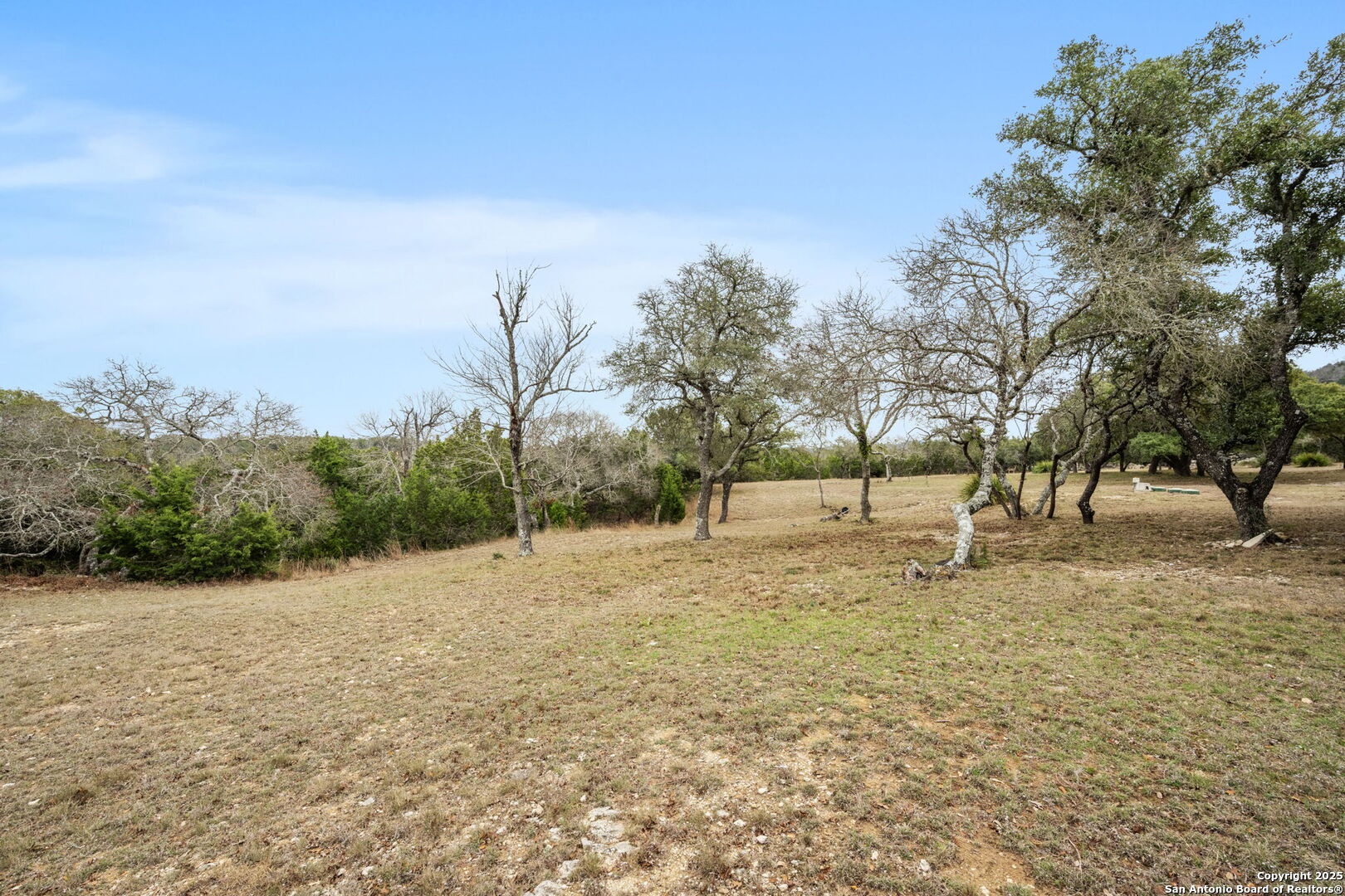 404 Lake Side Circle