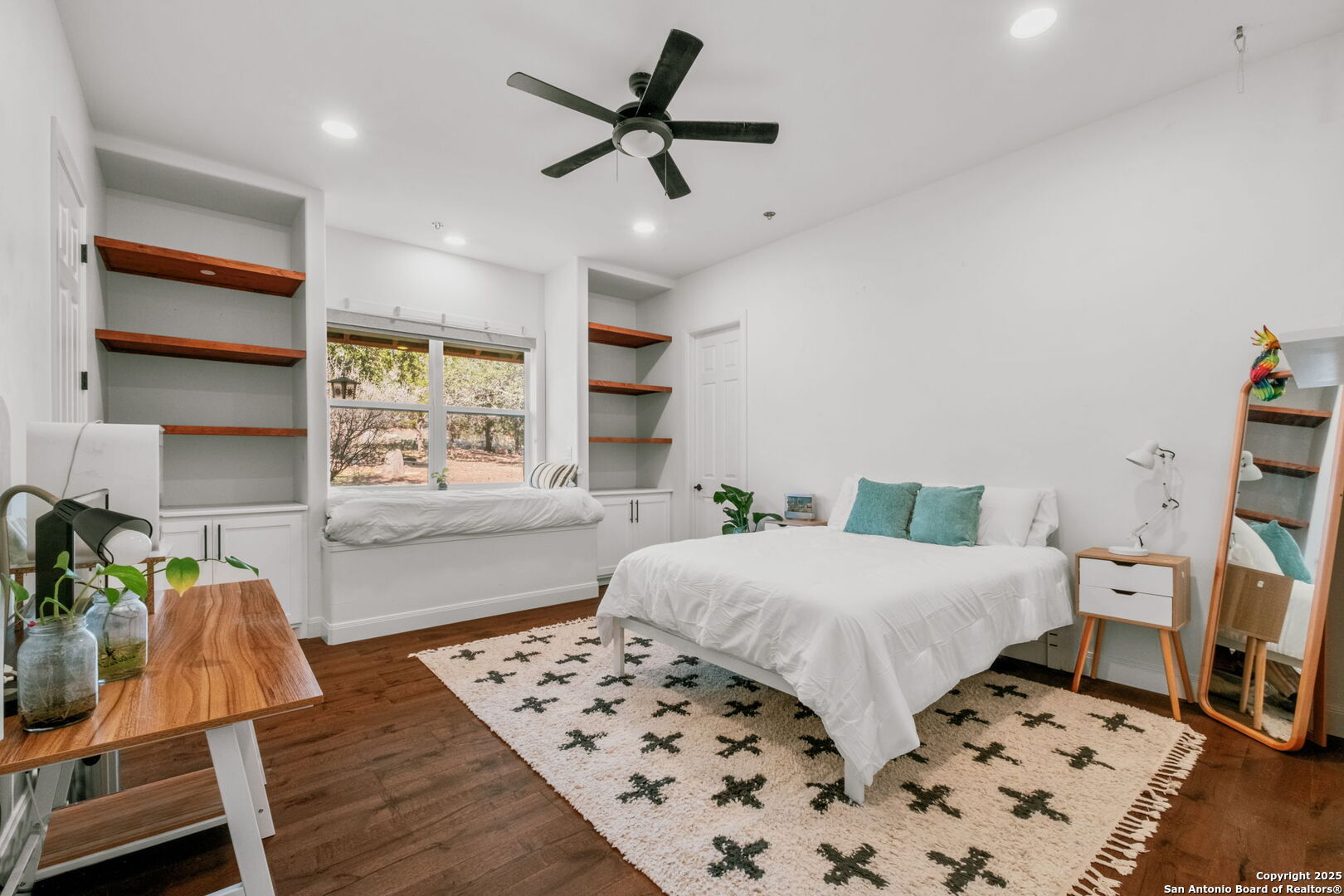 124 Hoskins Trail