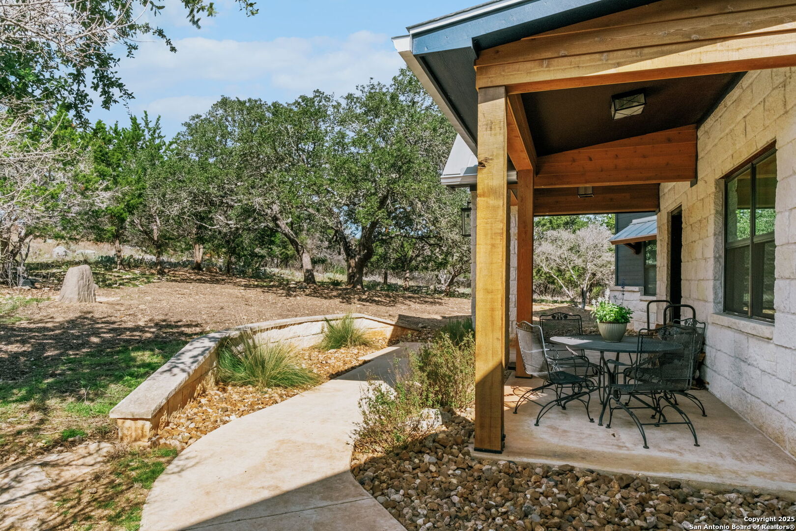 124 Hoskins Trail