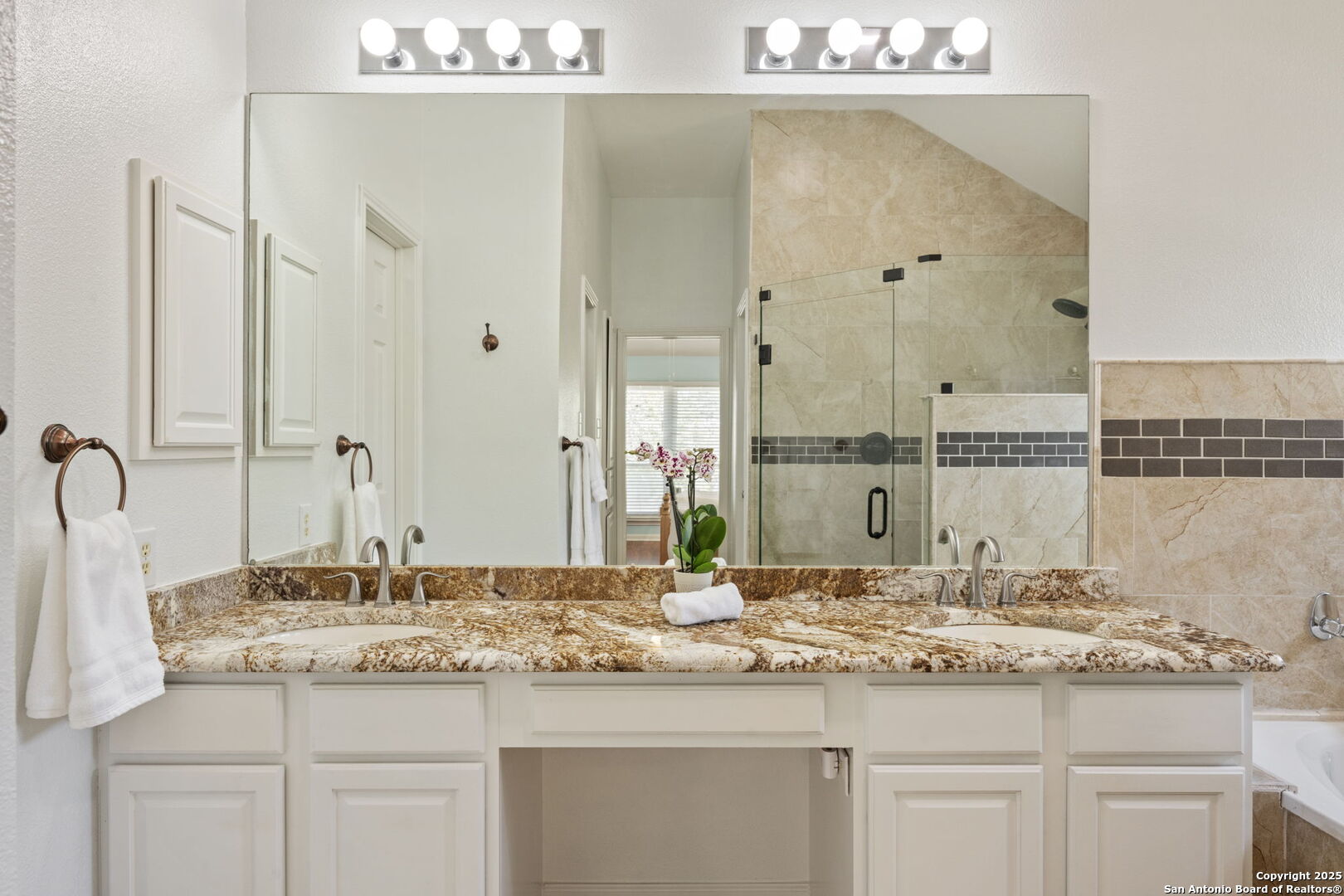 104 Kendall View Dr.