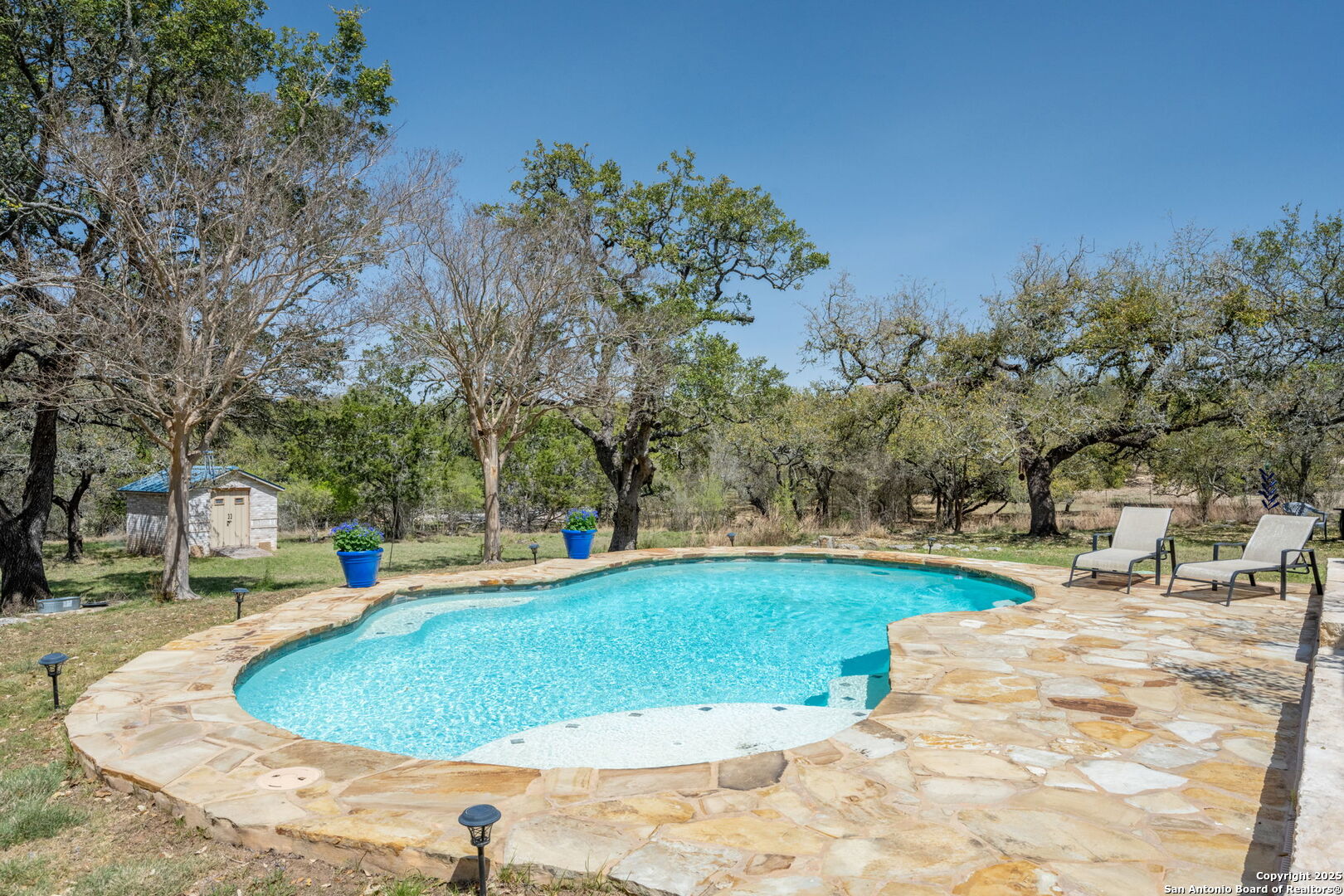 104 Kendall View Dr.