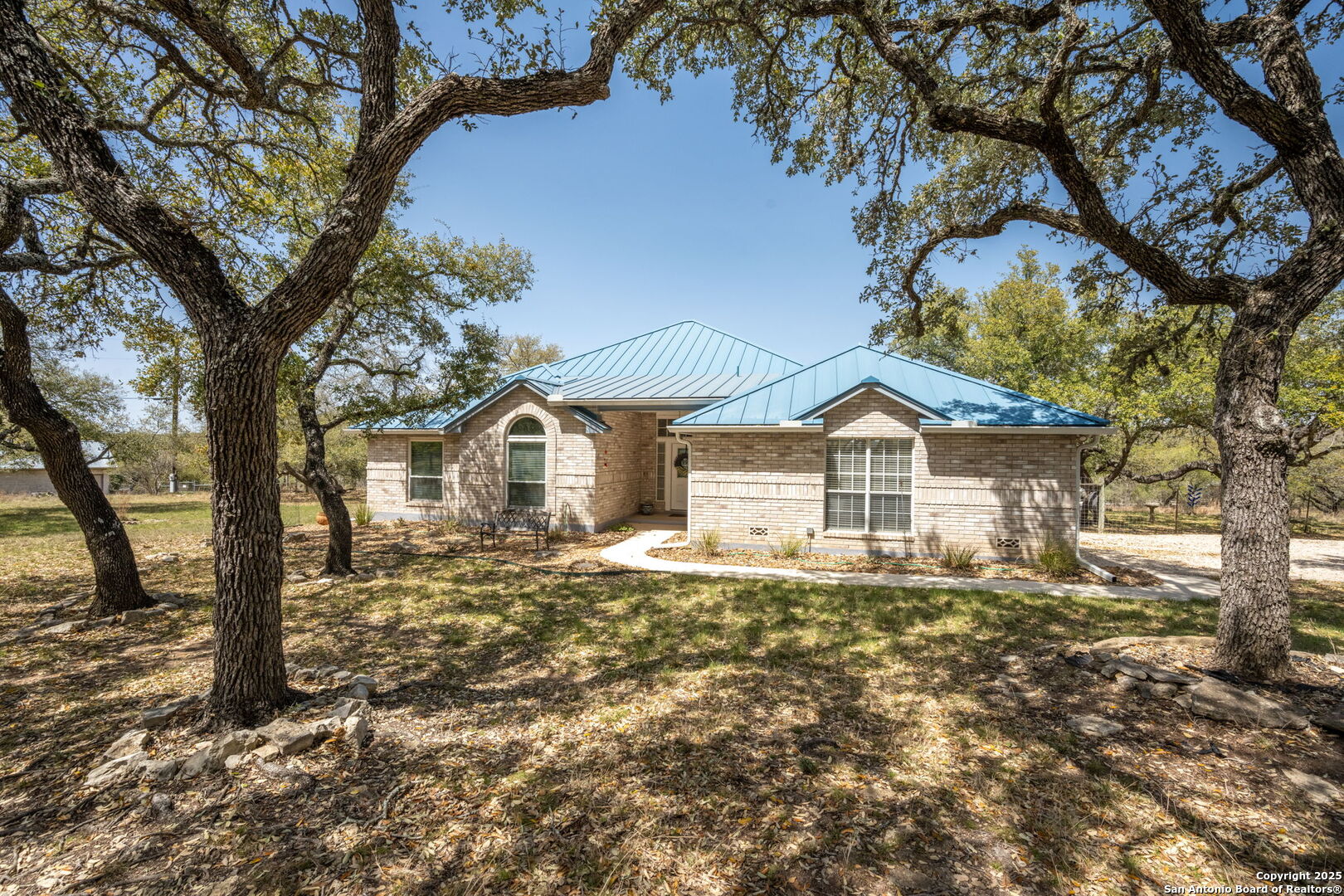 104 Kendall View Dr.