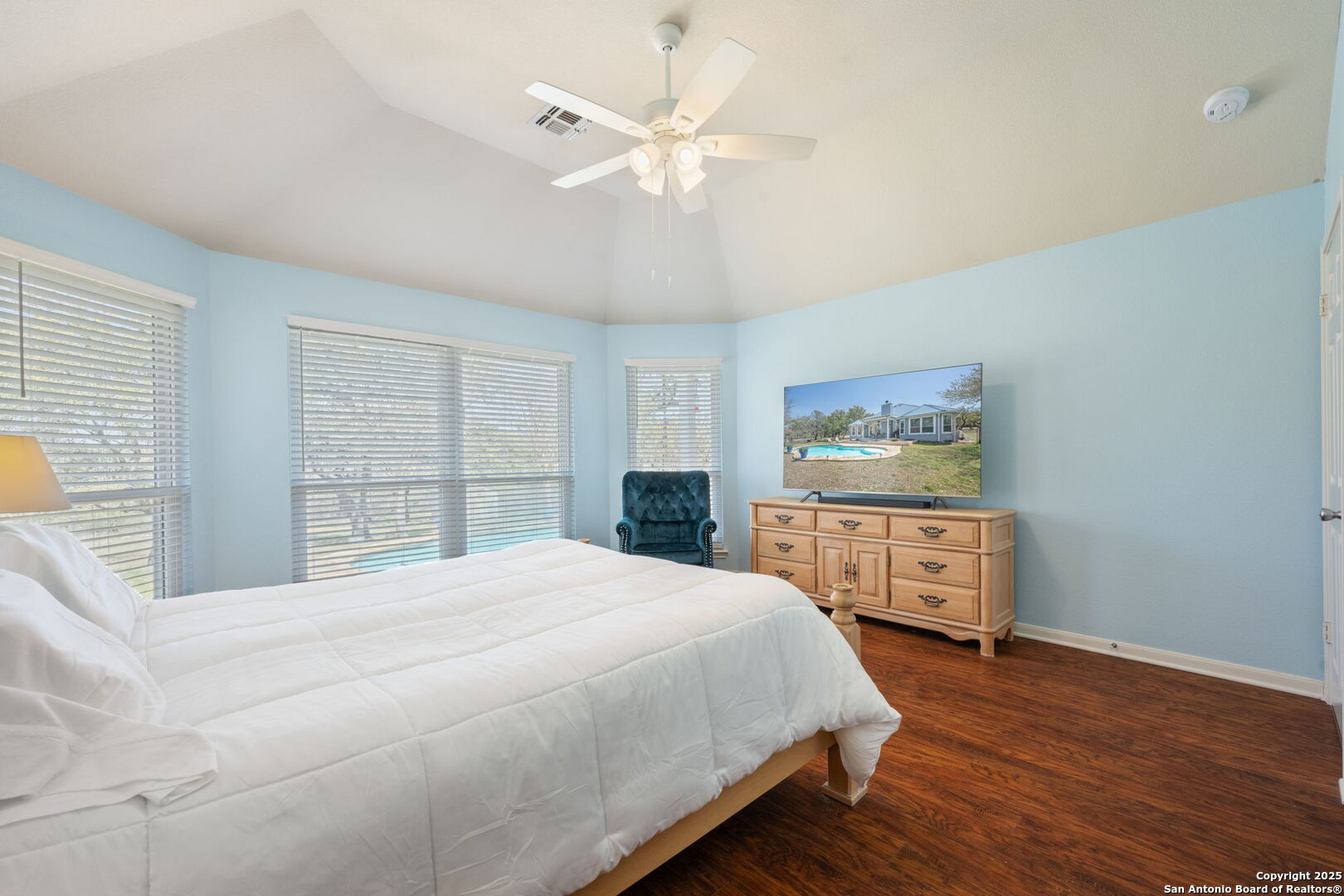 104 Kendall View Dr.