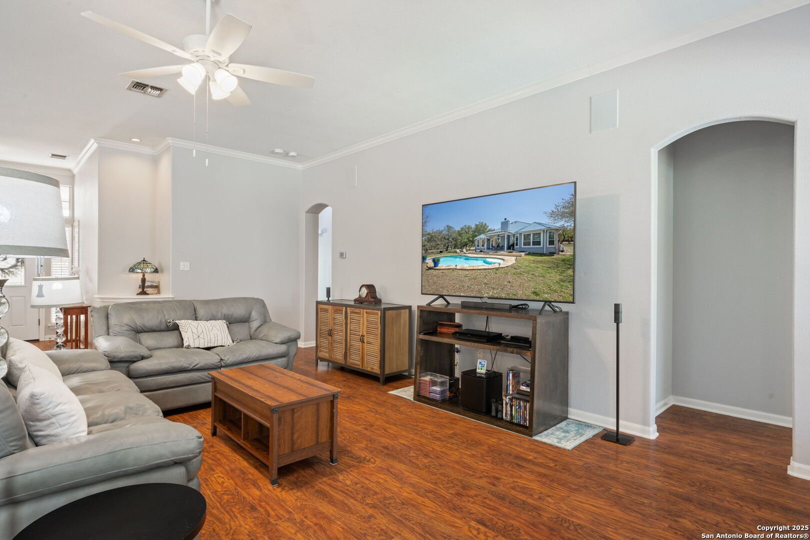104 Kendall View Dr.