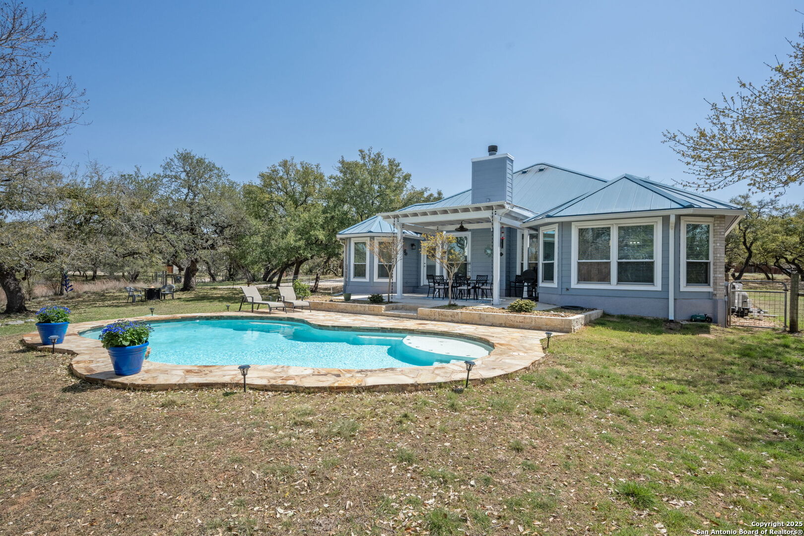 104 Kendall View Dr.