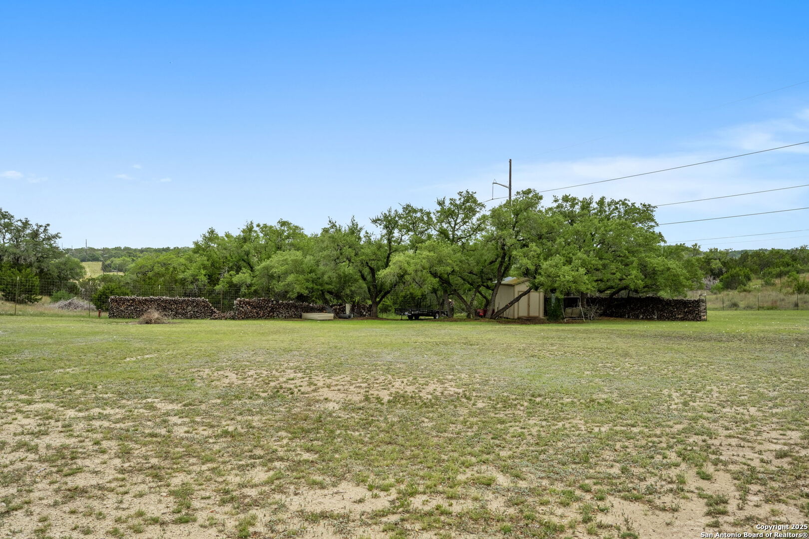 1596 White River