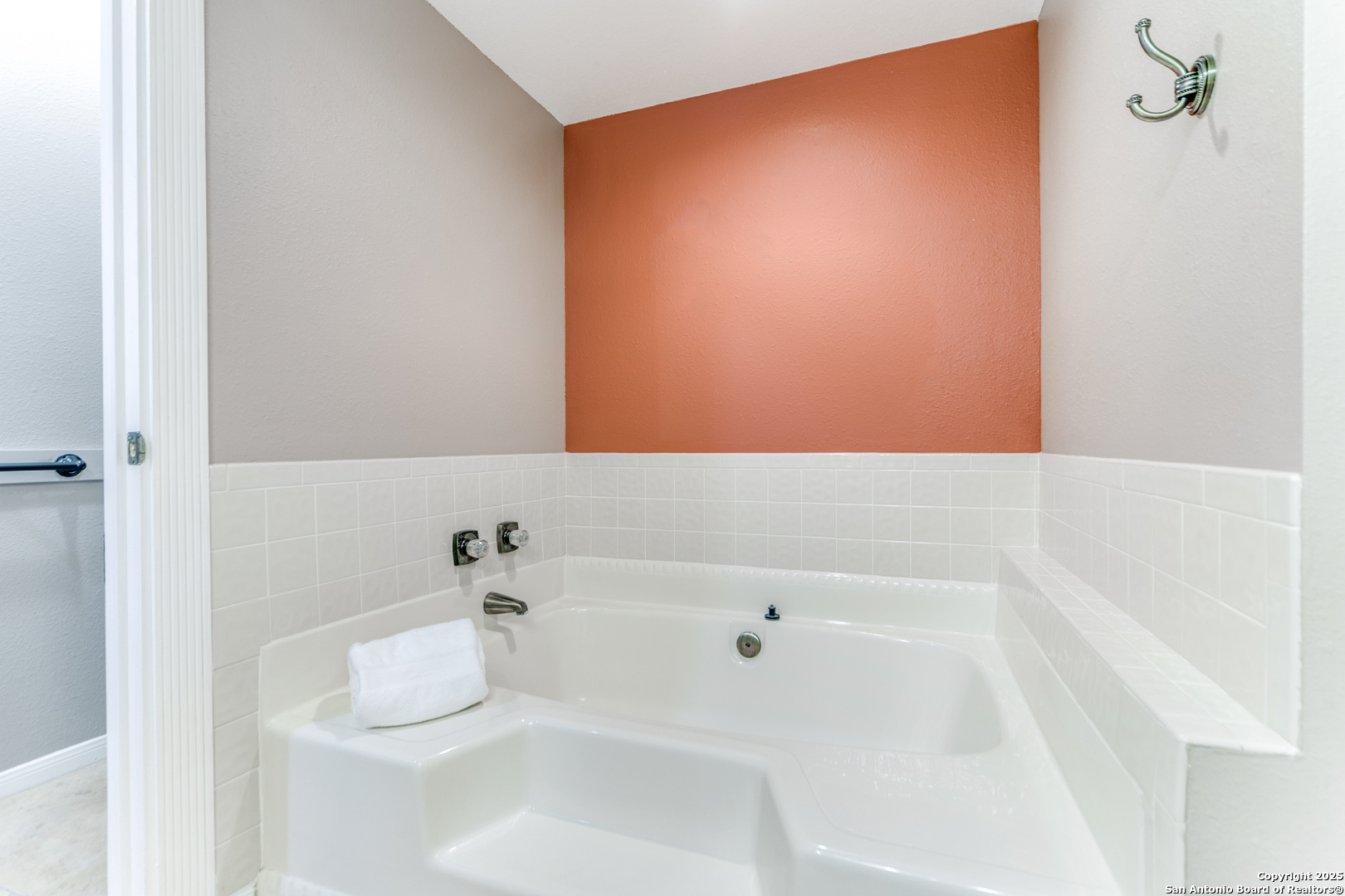 1323 Paragon Place