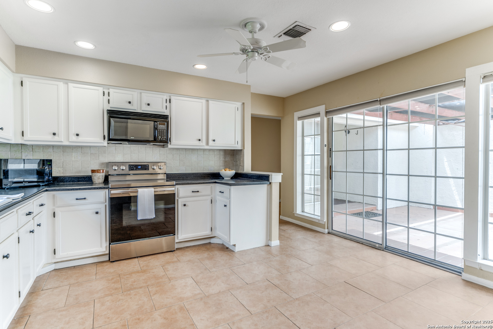 1323 Paragon Place