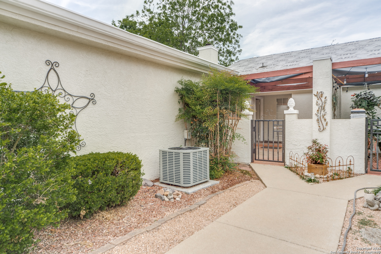 1323 Paragon Place
