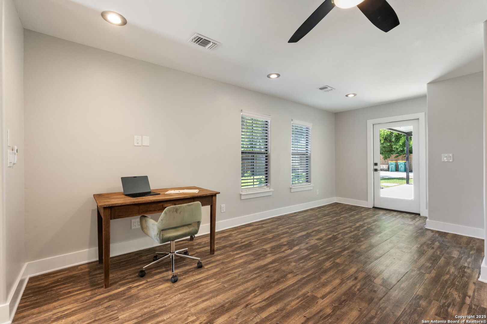 204 Shadywood
