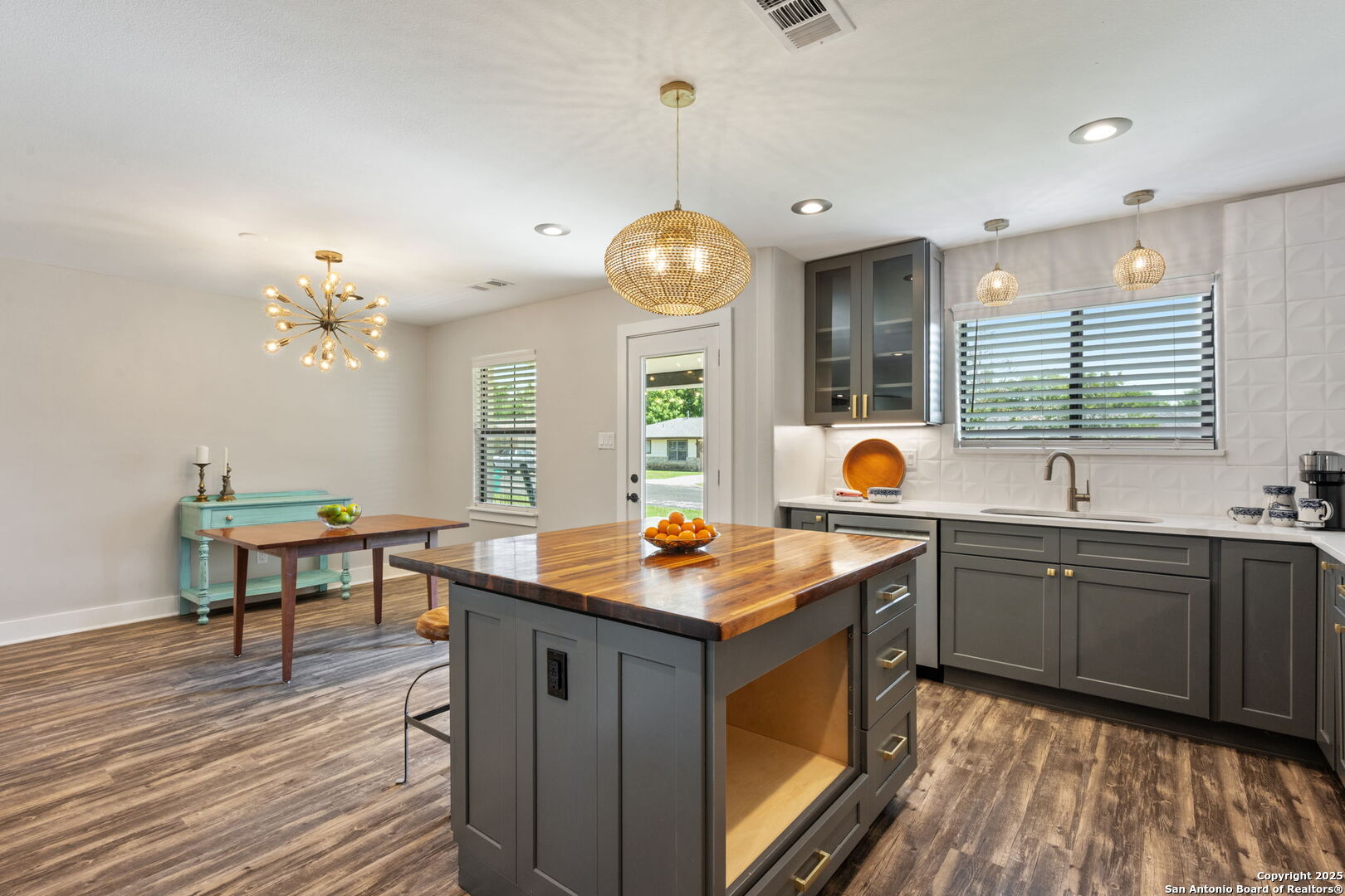204 Shadywood