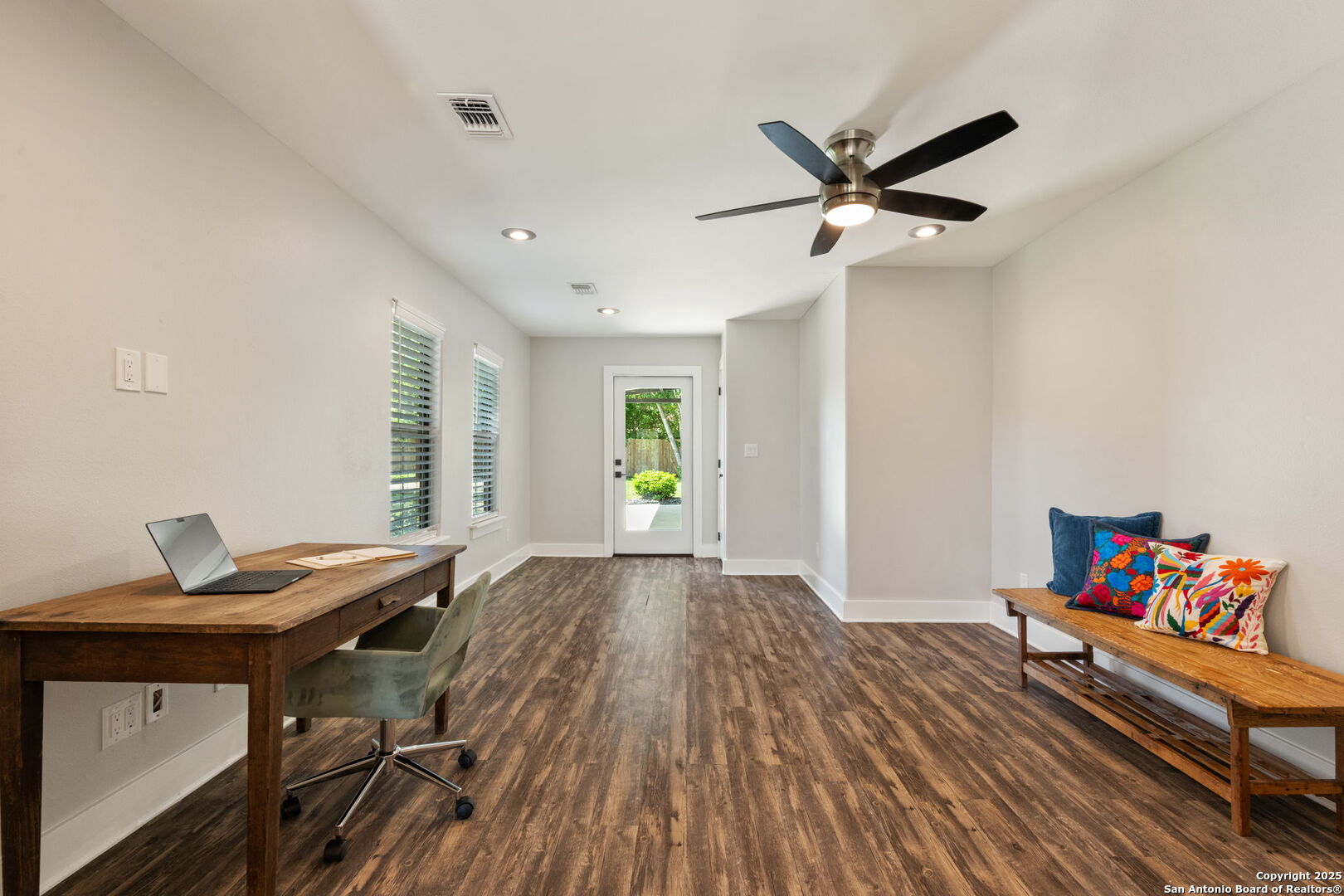 204 Shadywood