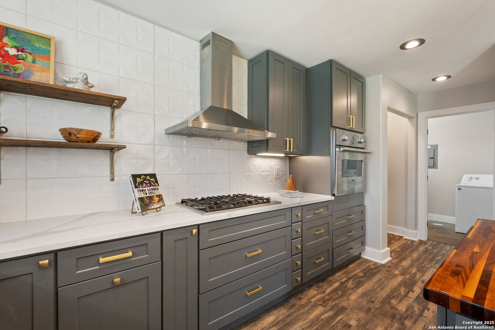 204 Shadywood