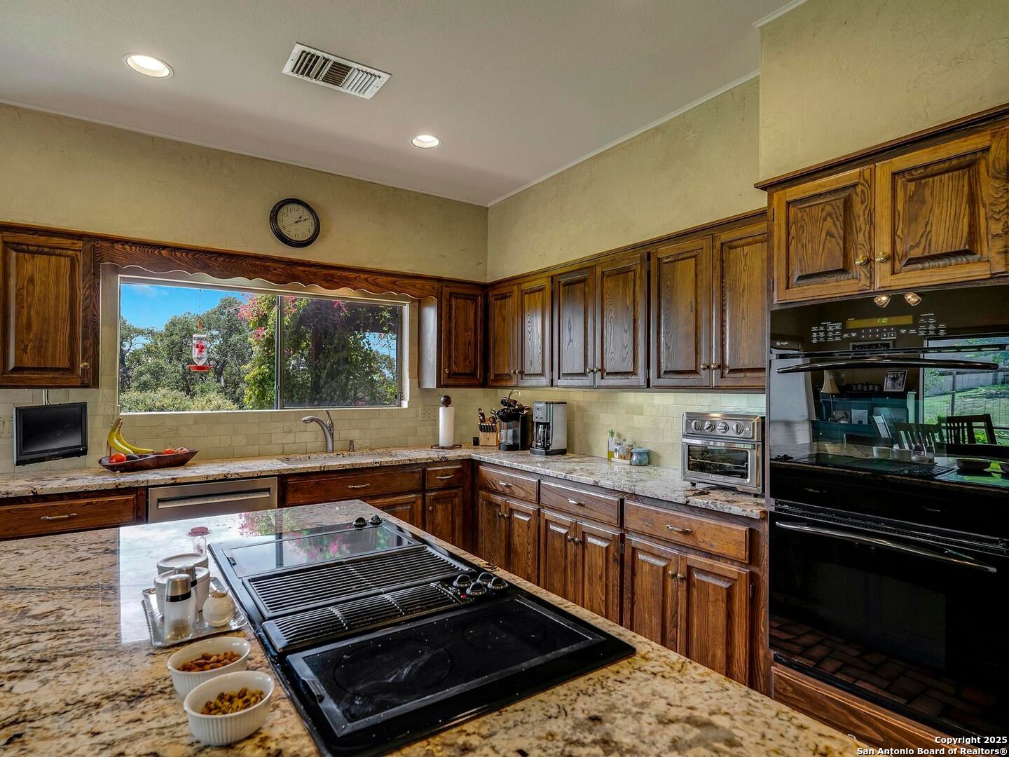 7816 Rocking Horse Ln
