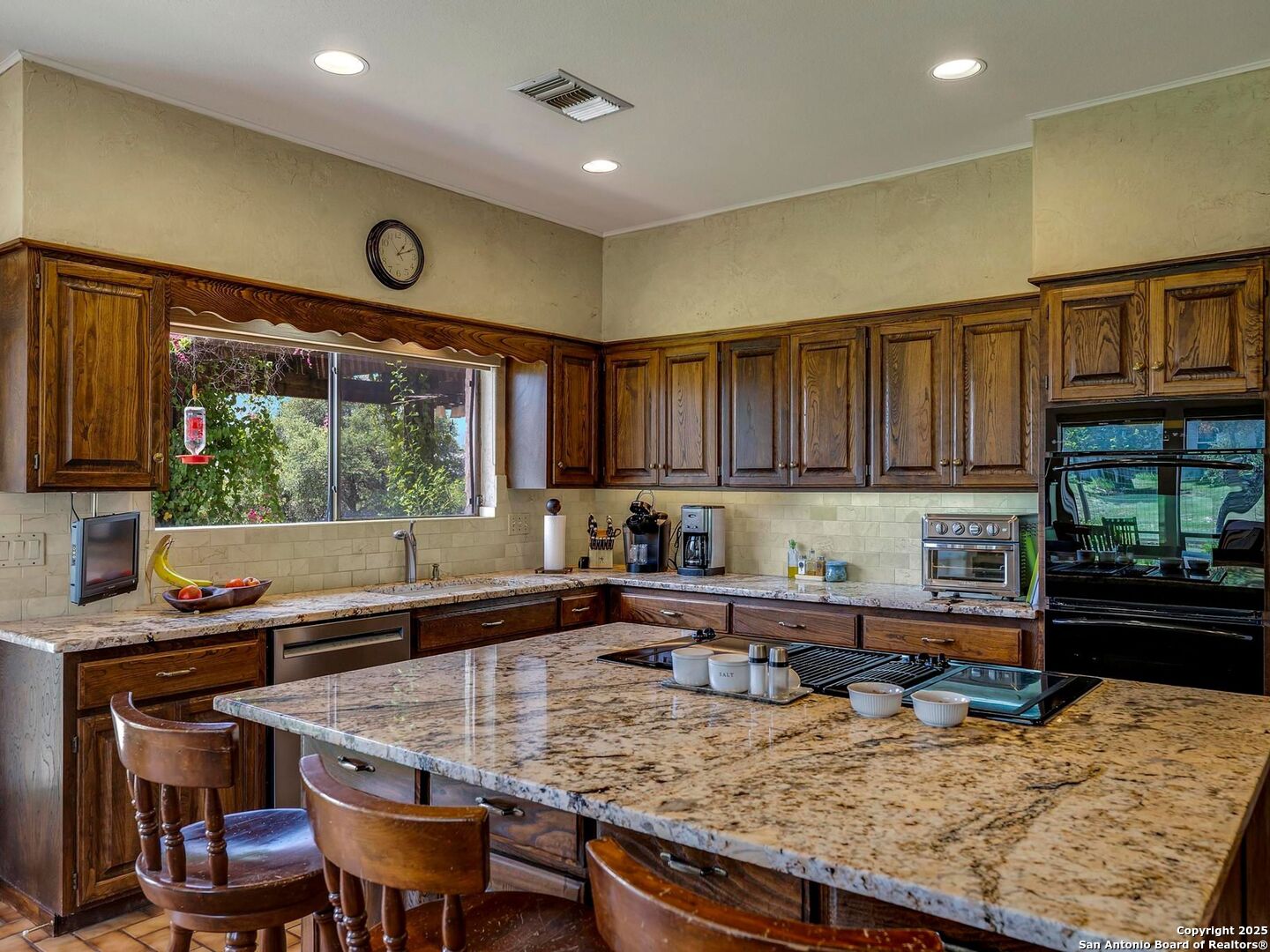 7816 Rocking Horse Ln