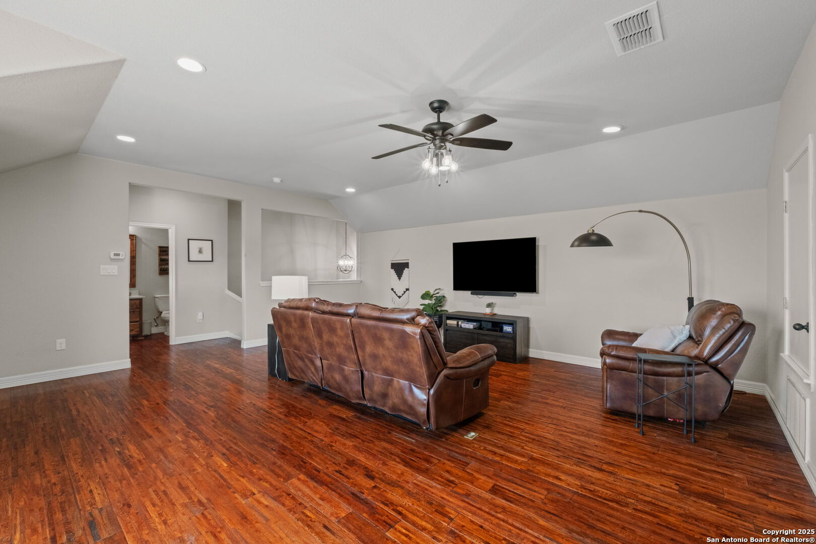 157 Fair Springs