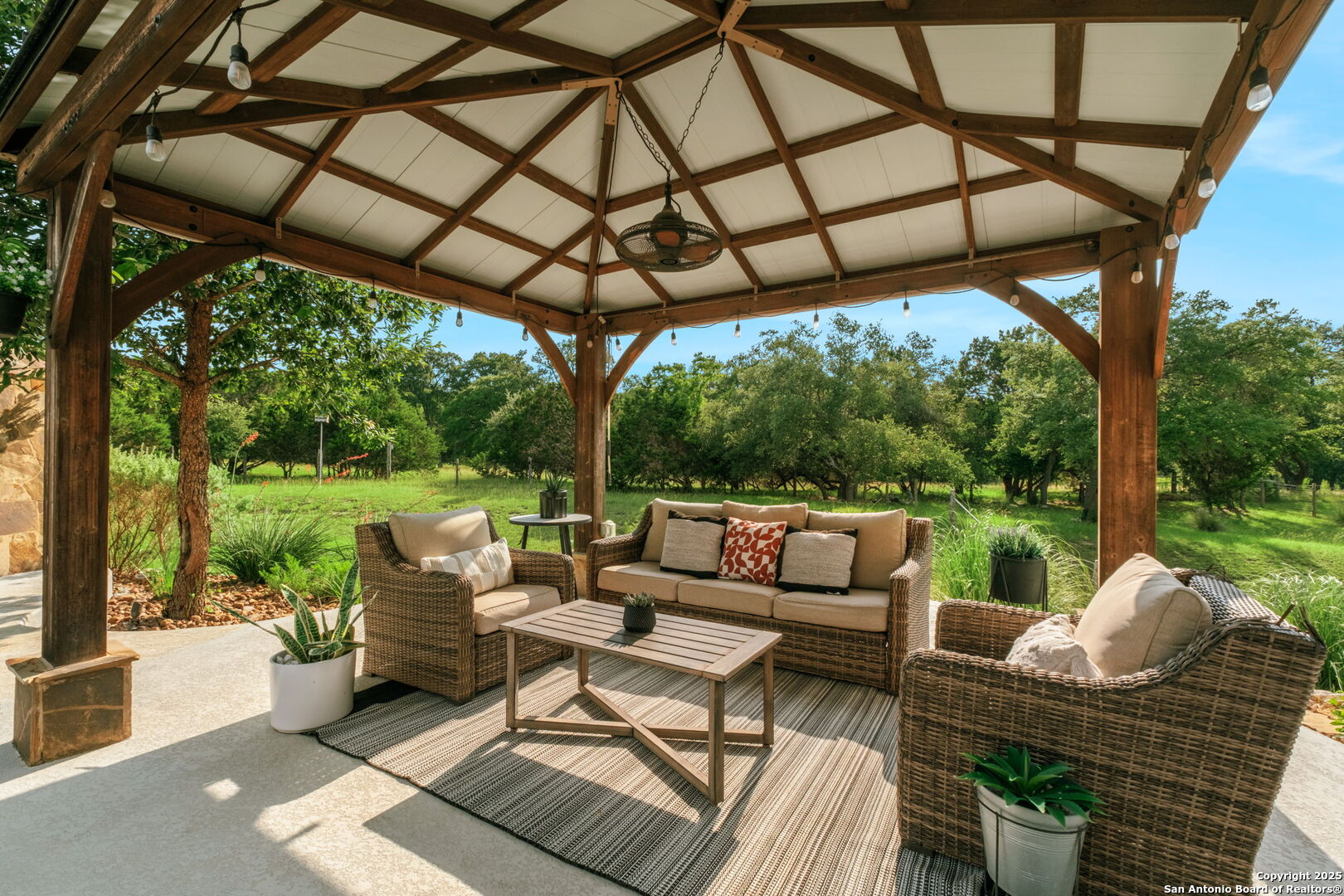 157 Fair Springs