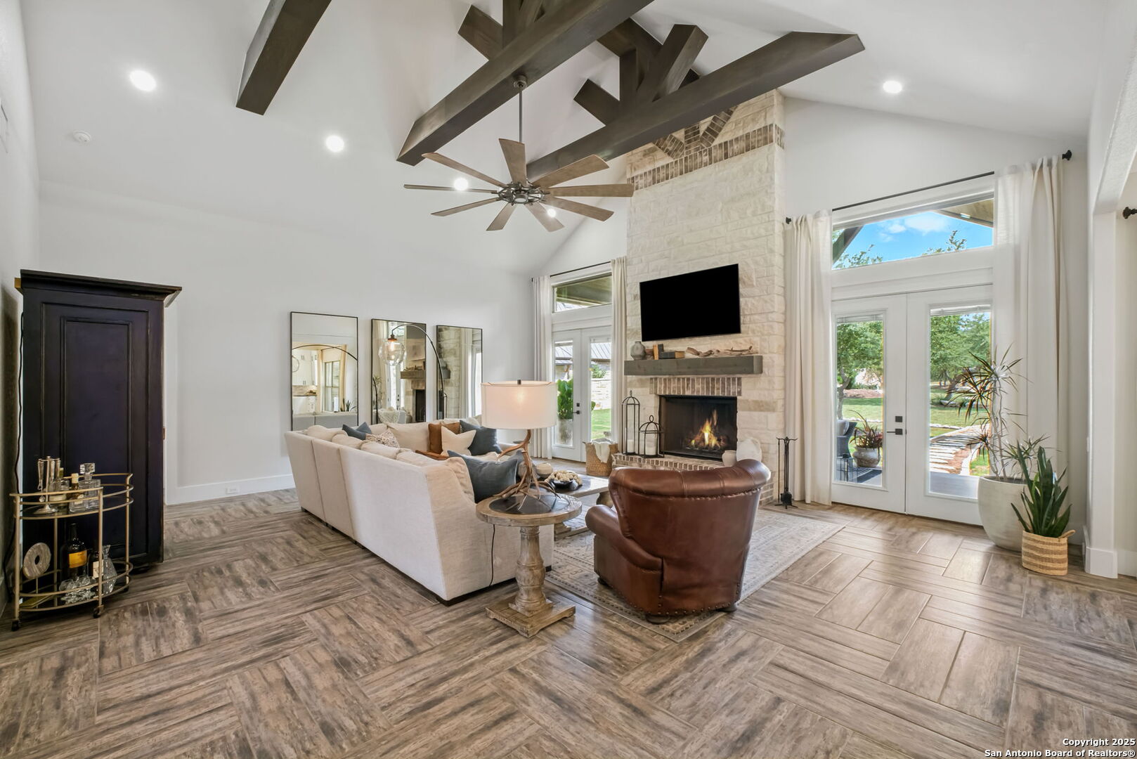 967 Belle Oaks Blvd