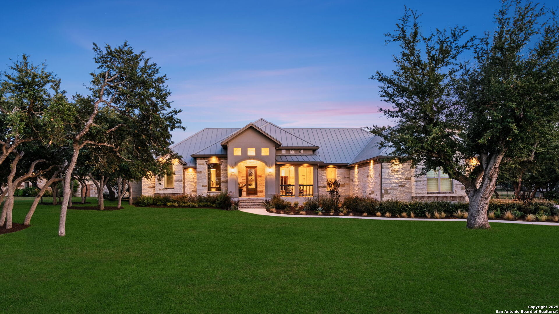 967 Belle Oaks Blvd