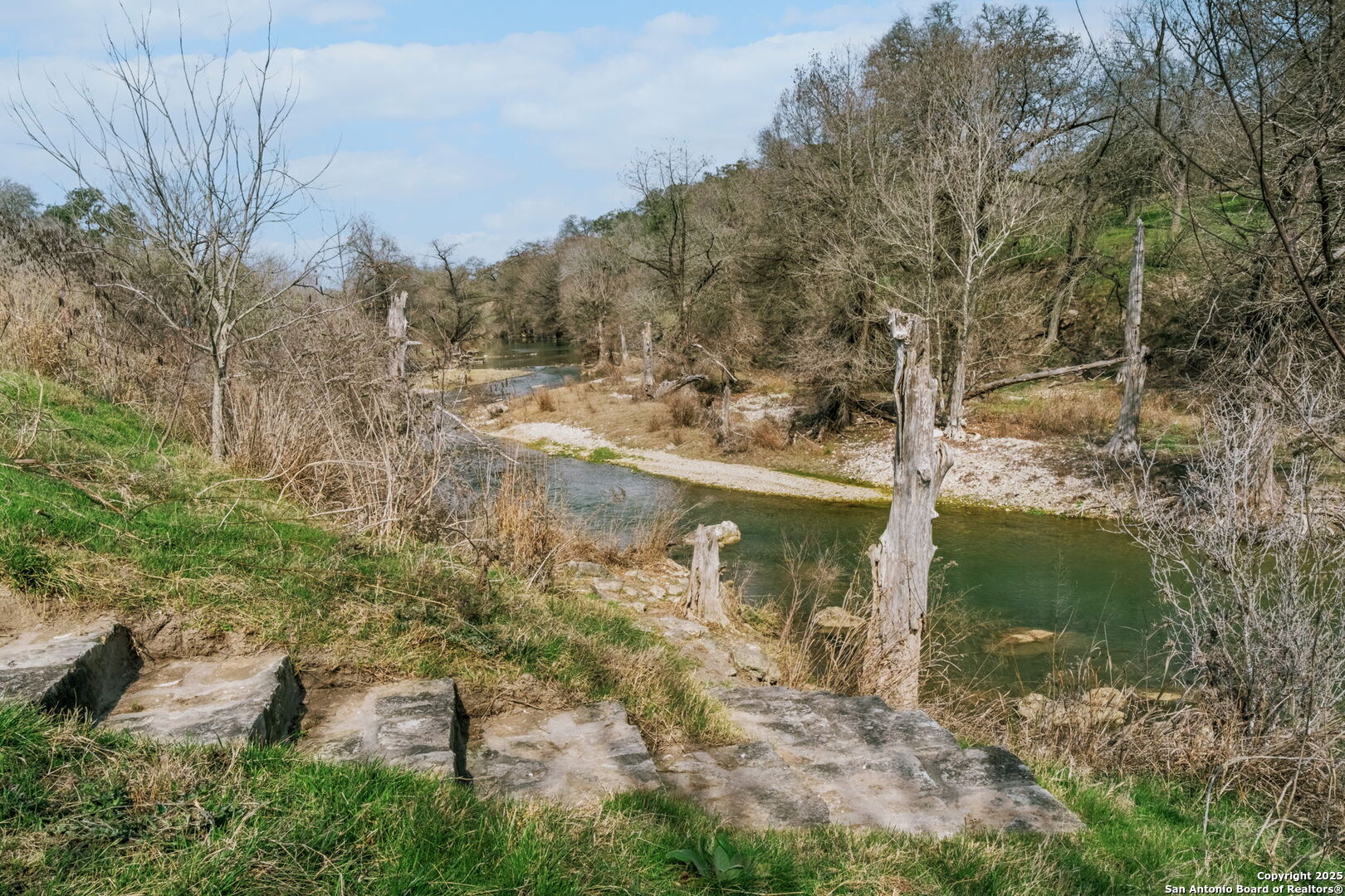 124 Hoskins Trail