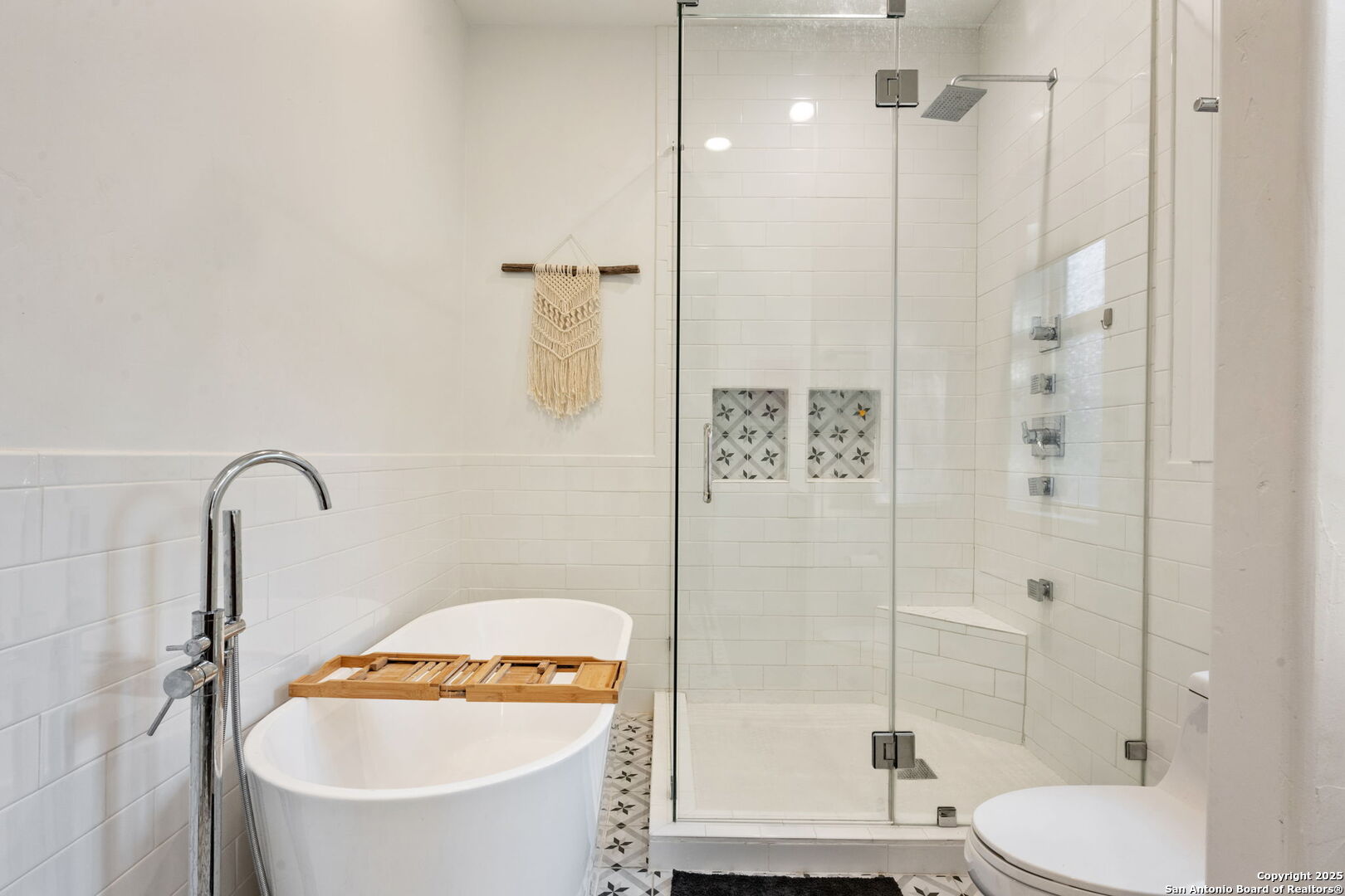 124 Hoskins Trail
