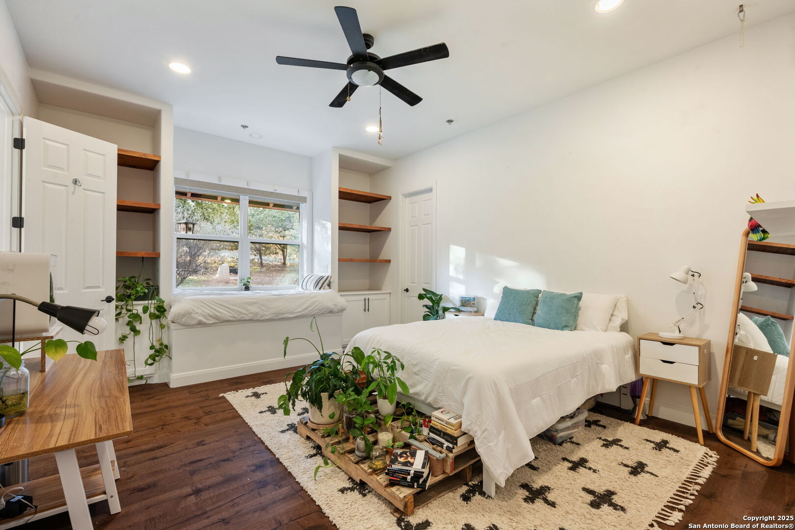 124 Hoskins Trail