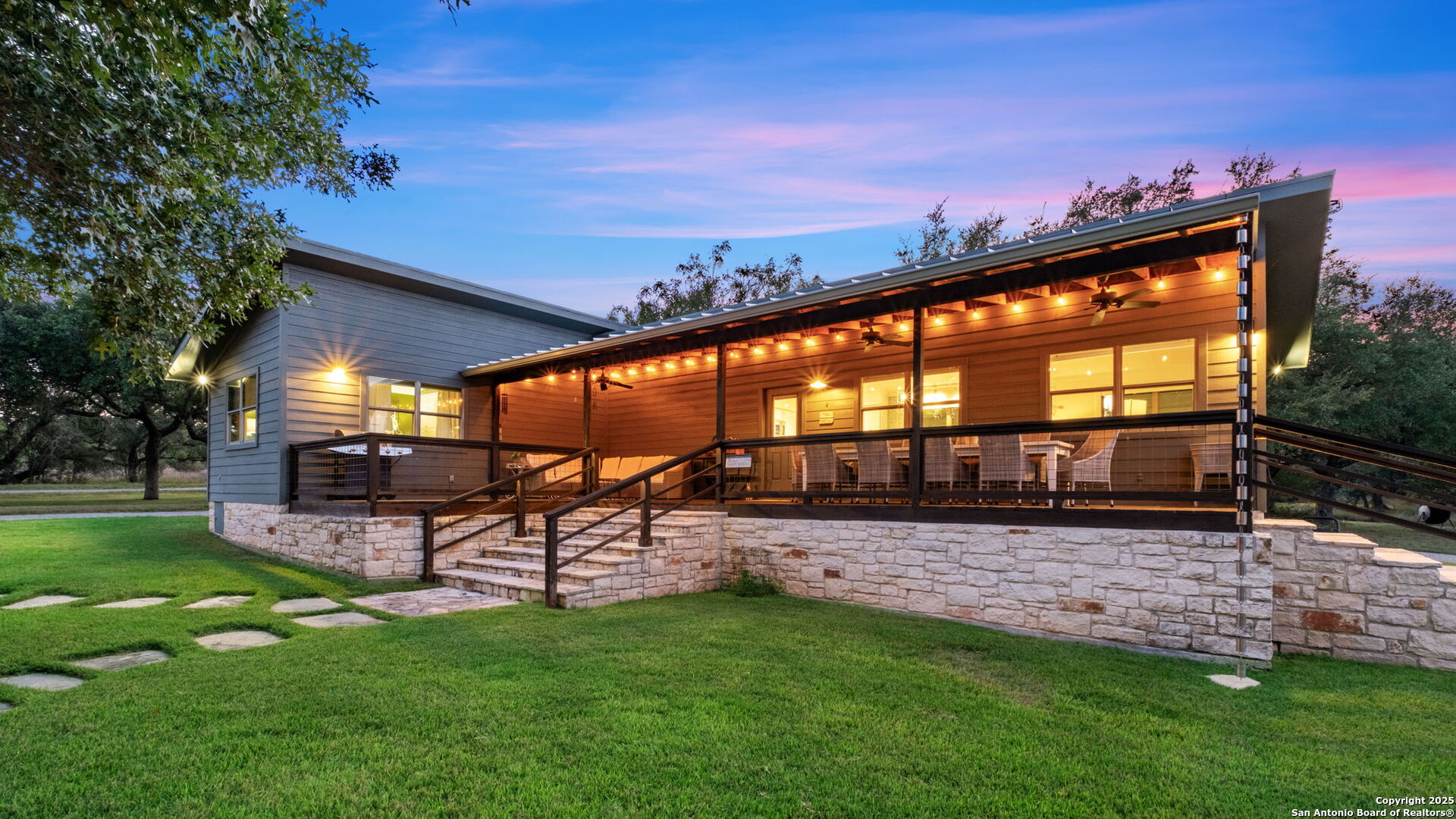 746 Trail Rock Dr
