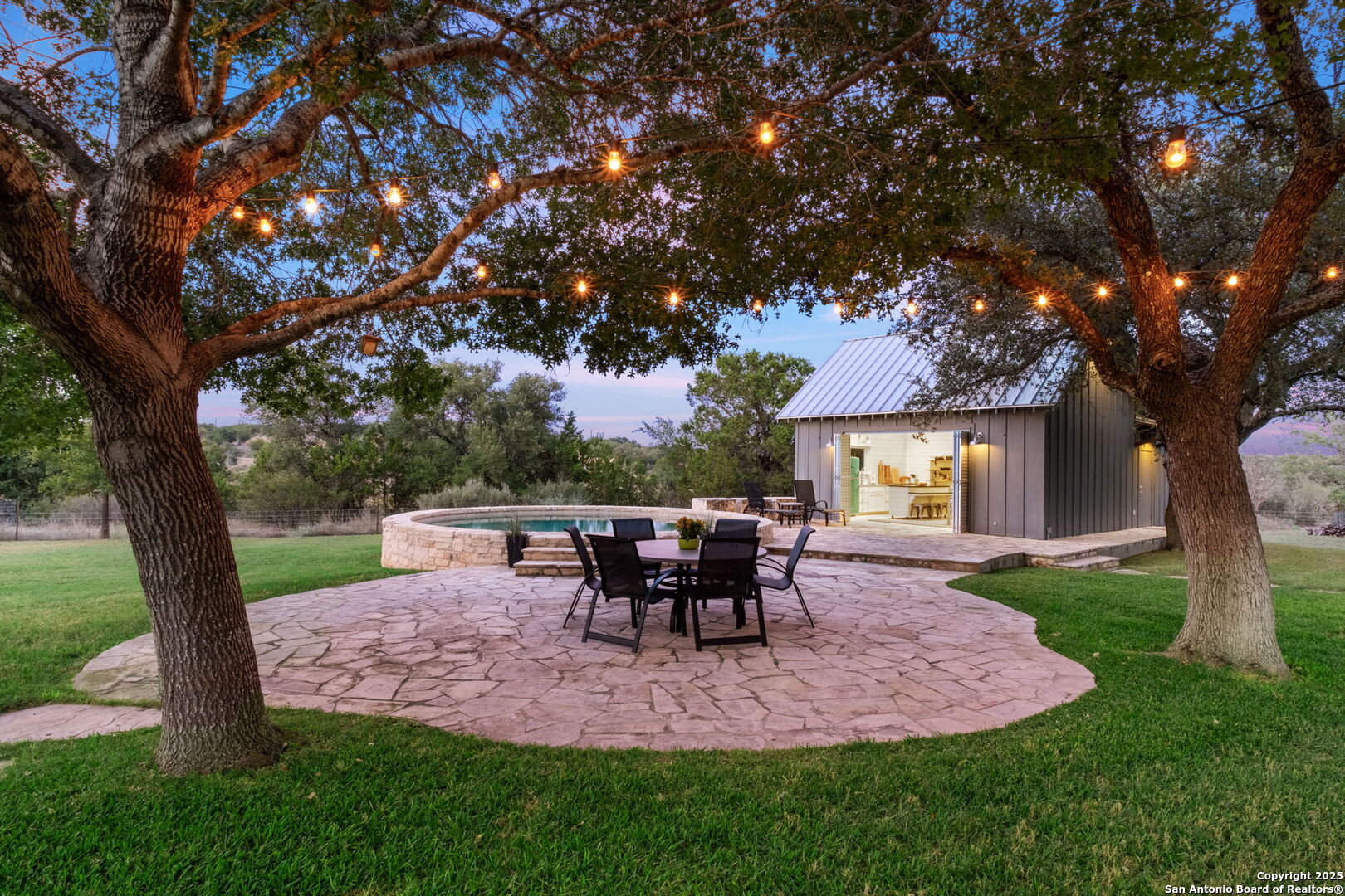 746 Trail Rock Dr