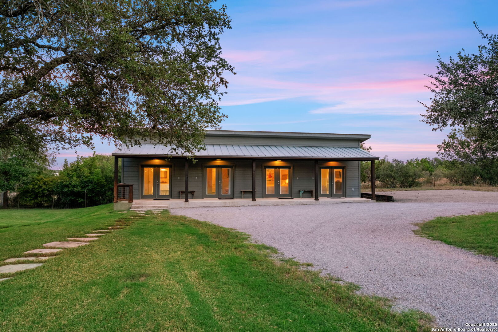 746 Trail Rock Dr