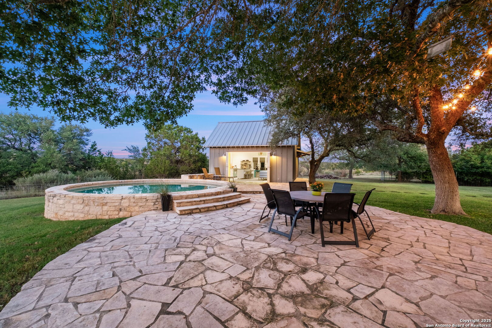 746 Trail Rock Dr