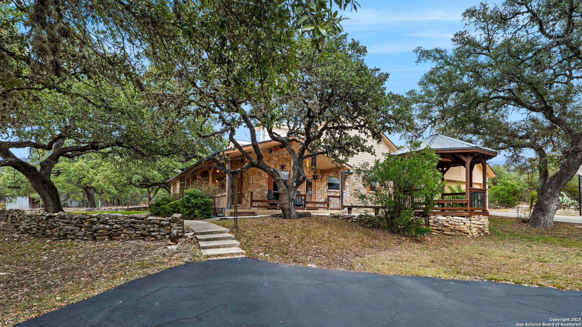115 Sage Oaks Trail