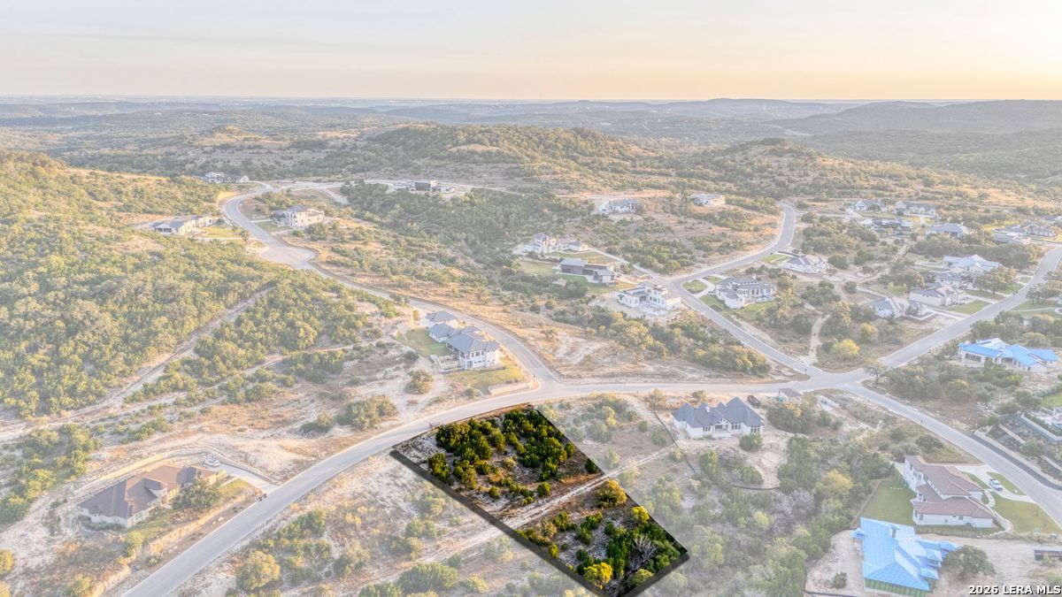10847 Nina Ridge