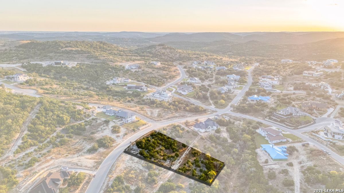 10847 Nina Ridge