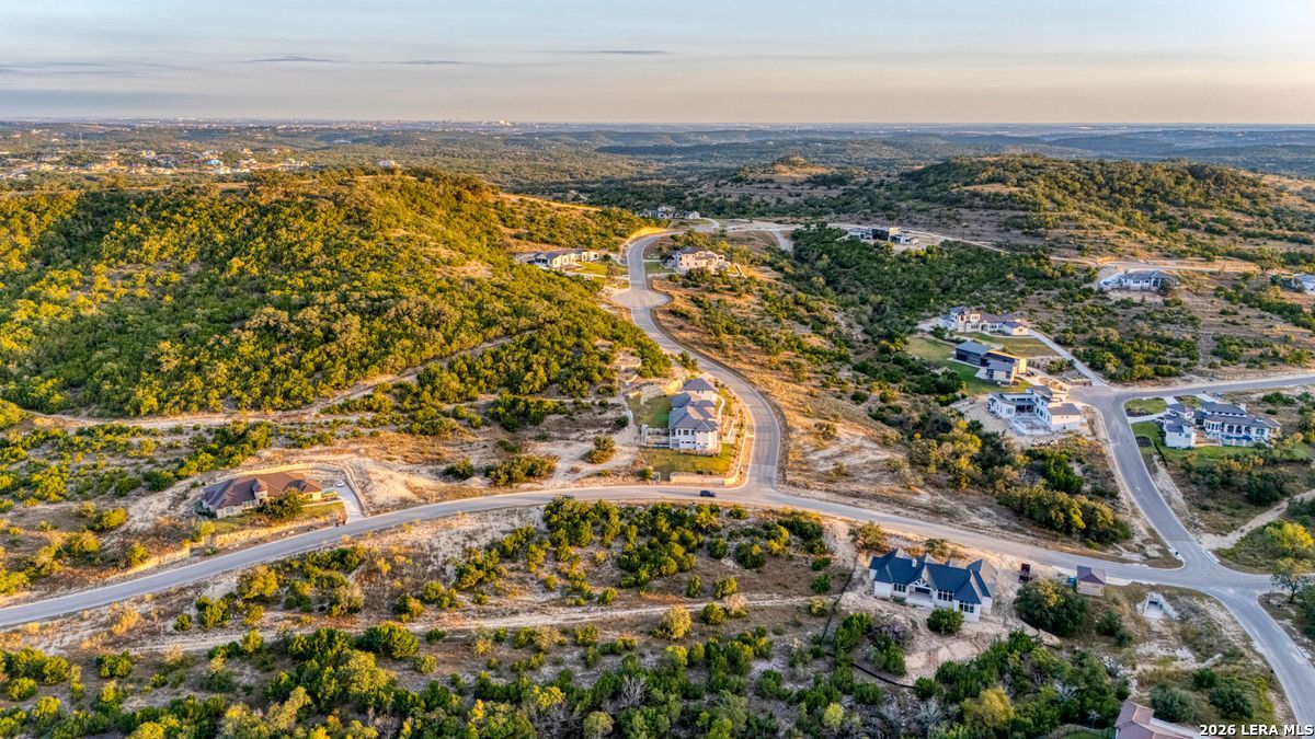 10847 Nina Ridge