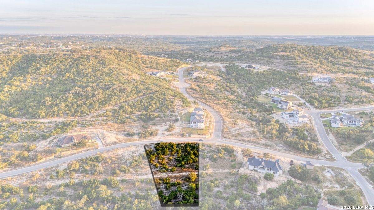 10847 Nina Ridge