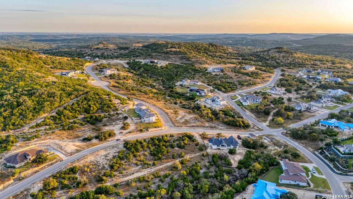 10847 Nina Ridge