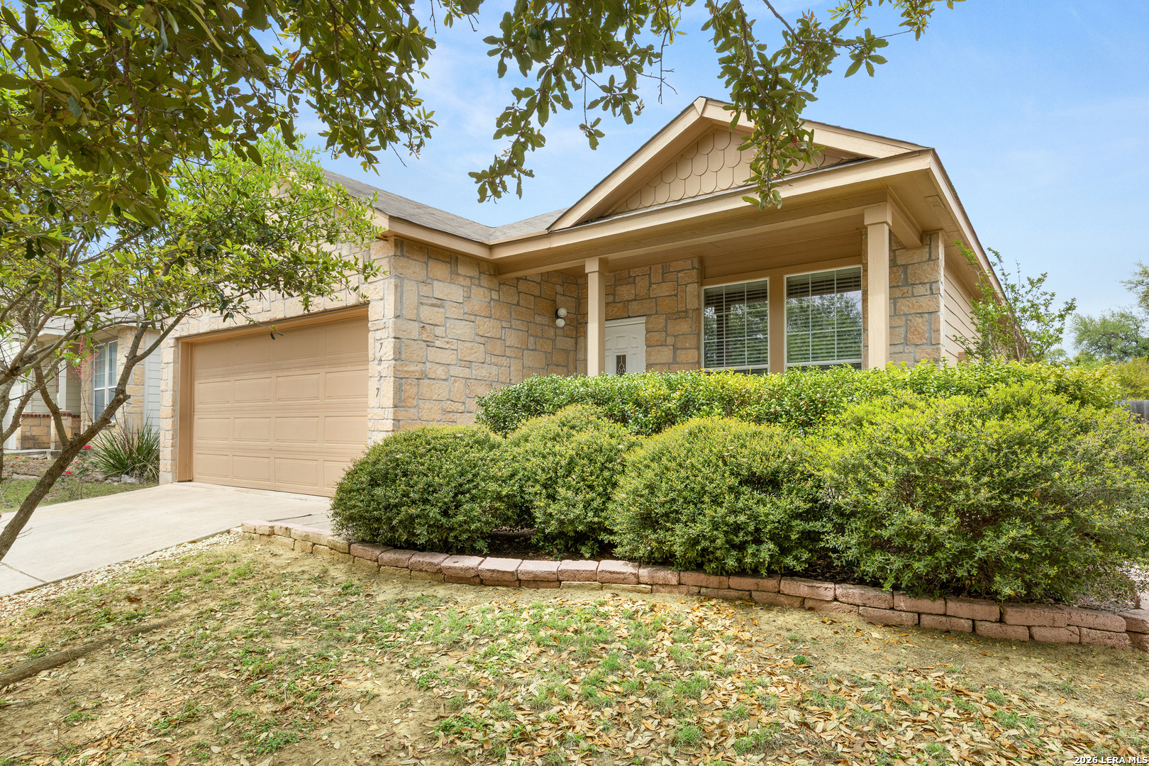 7437 PARAISO PT