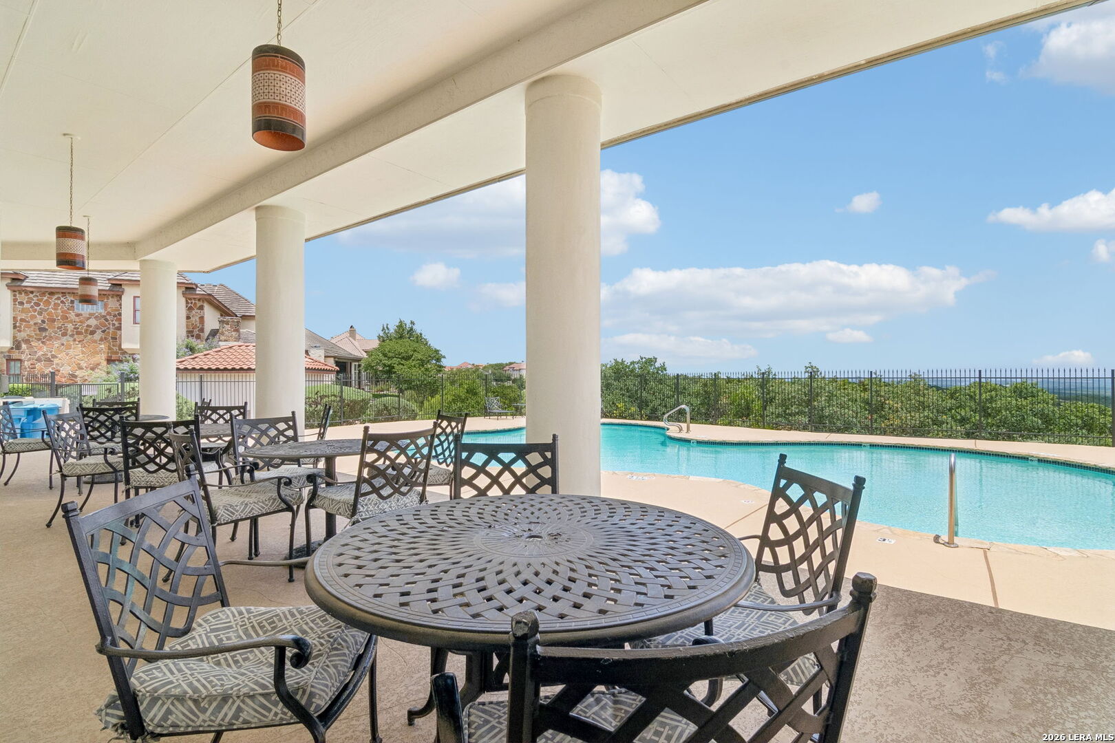 428 Paradise Point