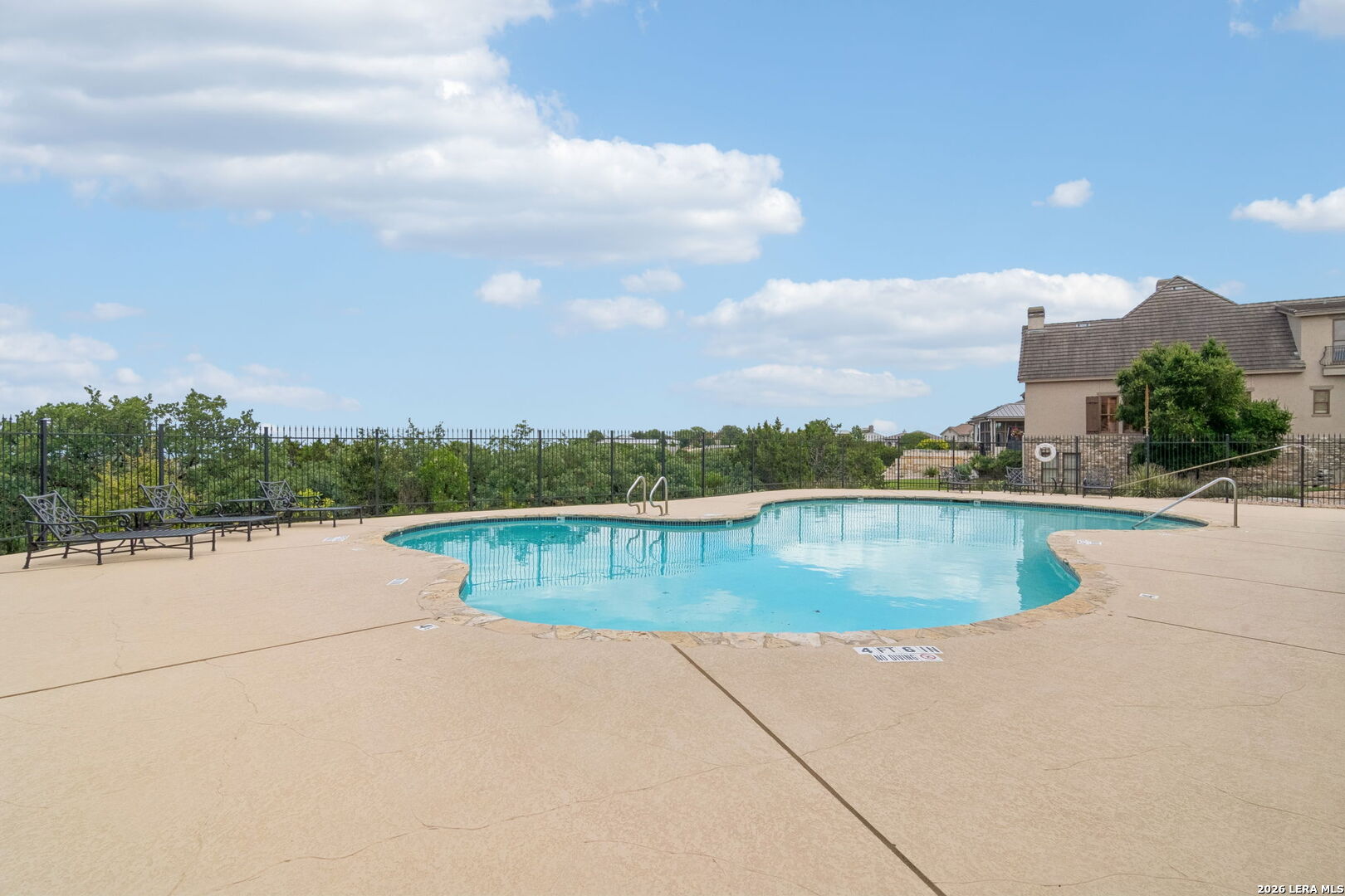 428 Paradise Point
